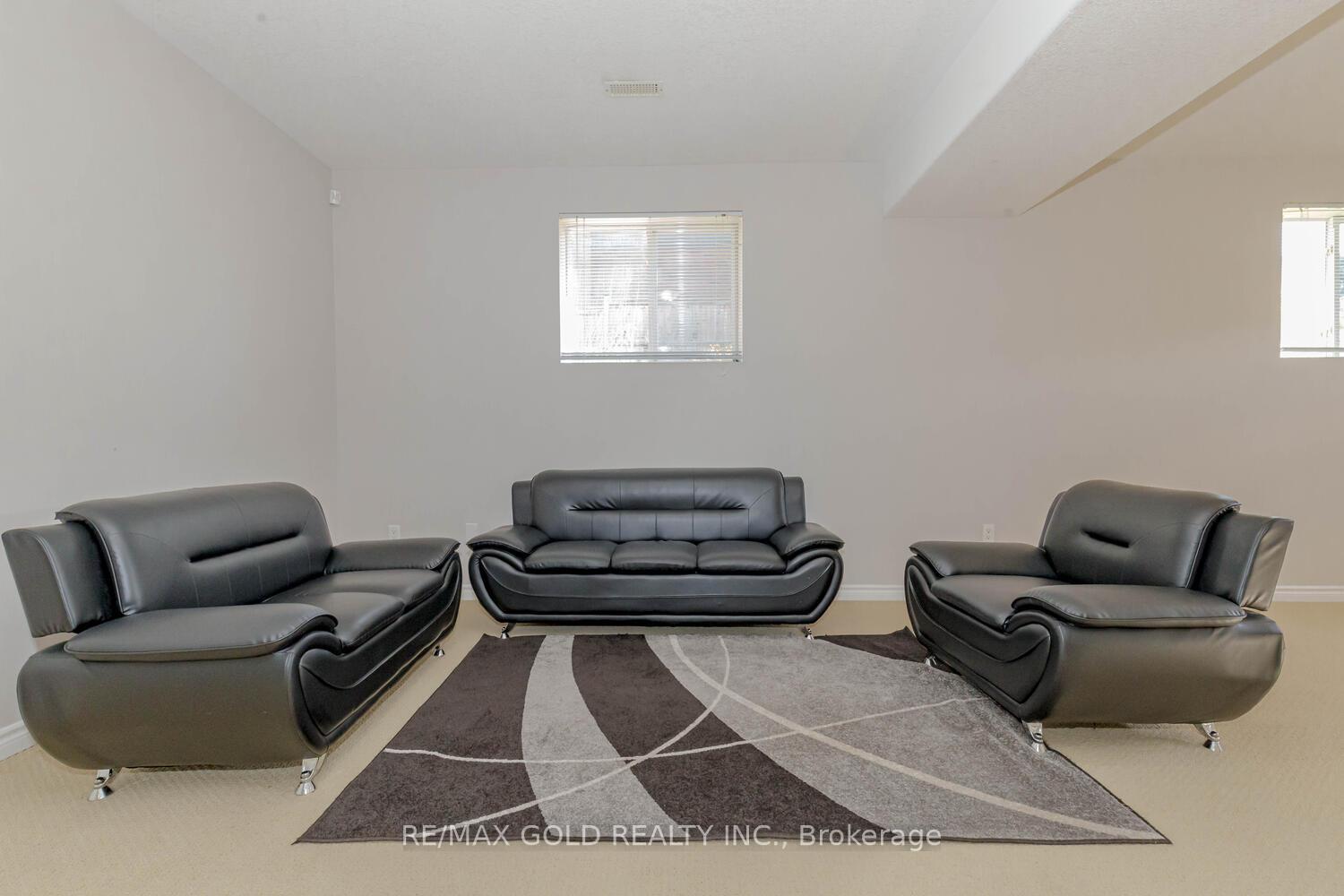 Photo 31 of 441 Irwin Street, Midland — HOMEH