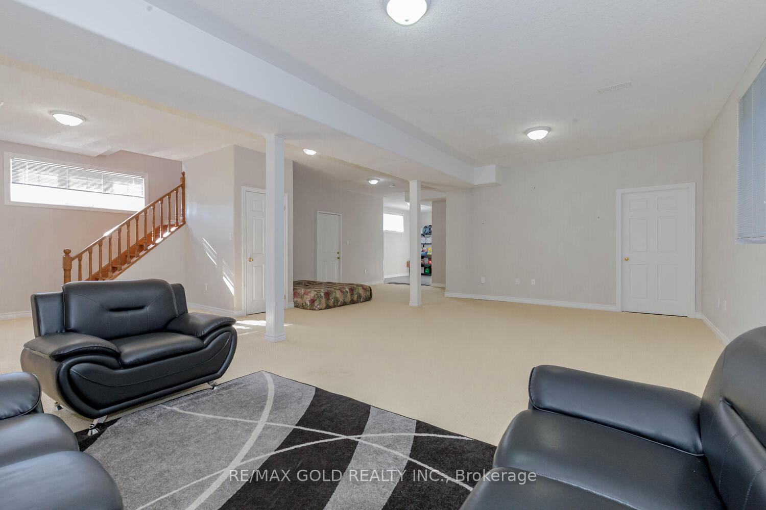 Photo 33 of 441 Irwin Street, Midland — HOMEH