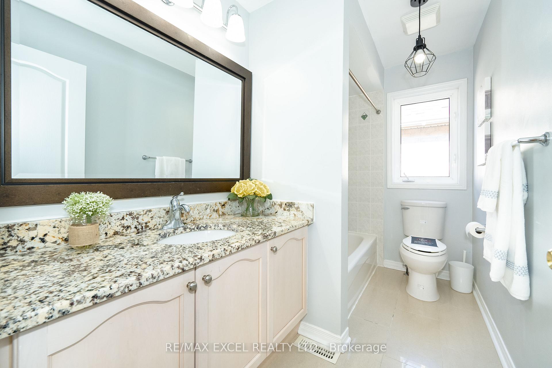Photo 25 of 2 Greengage Street, Markham, Greensborough — HOMEH