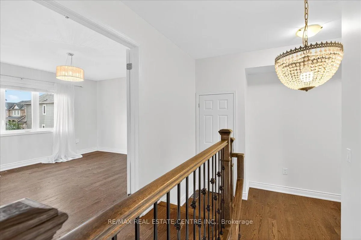 Photo 18 of 980 Clark Boulevard, Milton, Coates — HOMEH