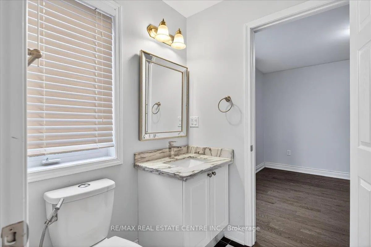 Photo 30 of 980 Clark Boulevard, Milton, Coates — HOMEH