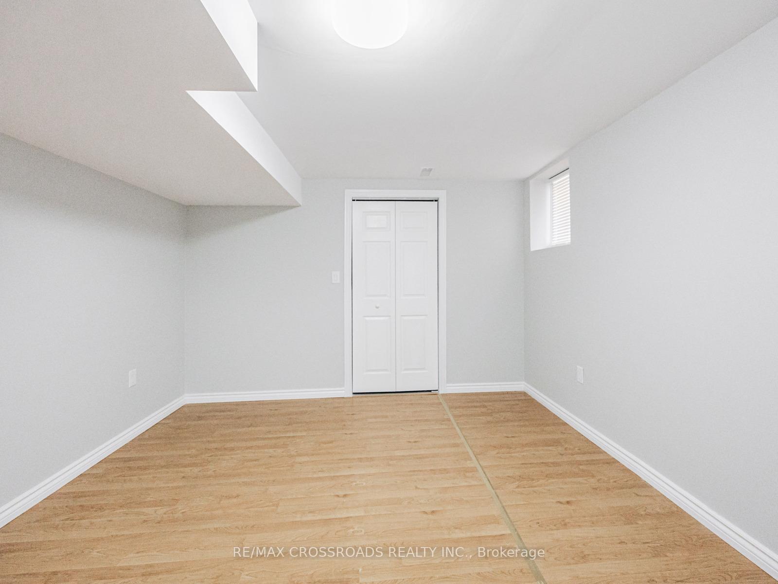 Photo 3 of 20 Wood Thrush Avenue, Markham, Legacy — HOMEH