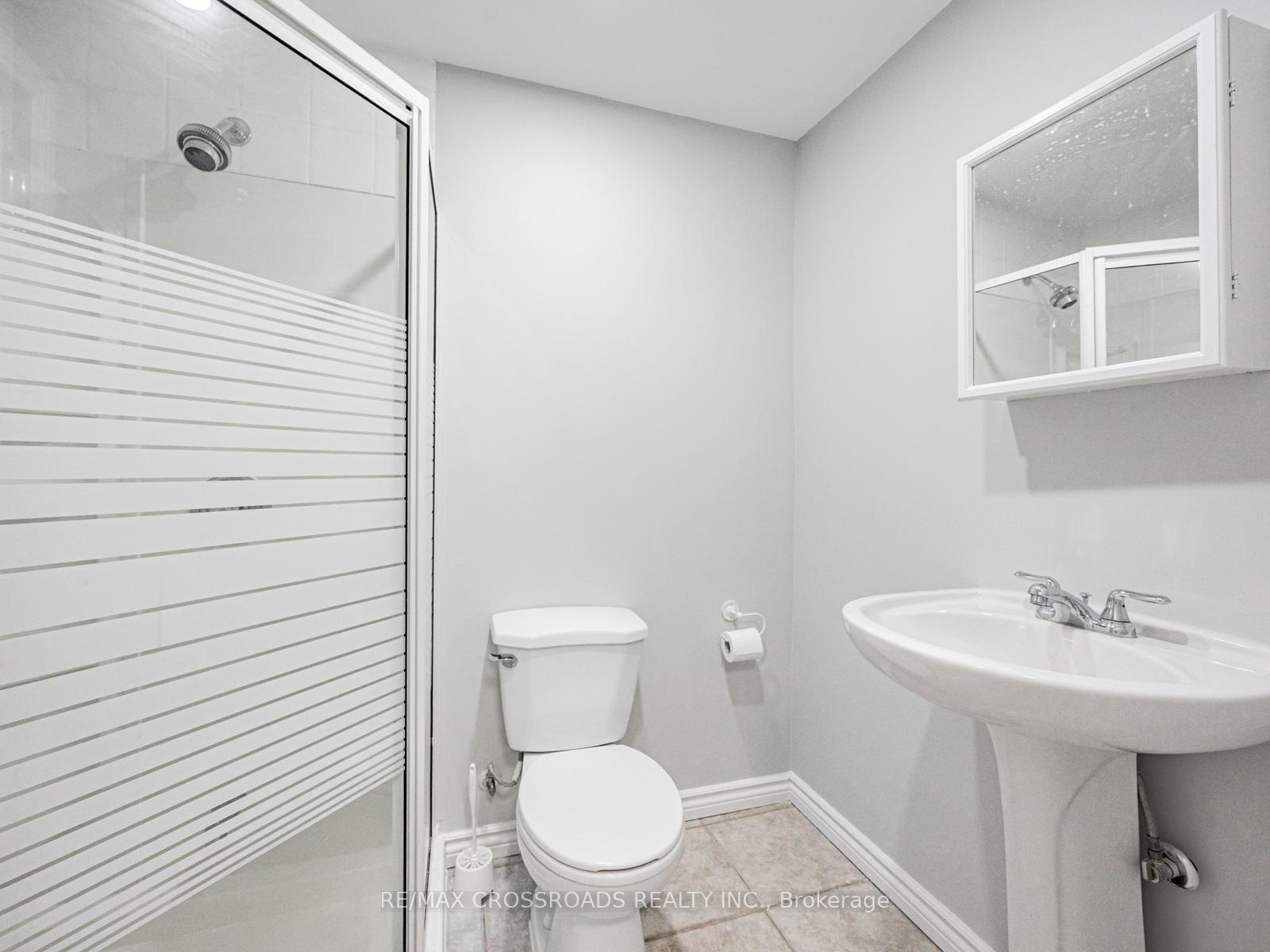 Photo 5 of 20 Wood Thrush Avenue, Markham, Legacy — HOMEH