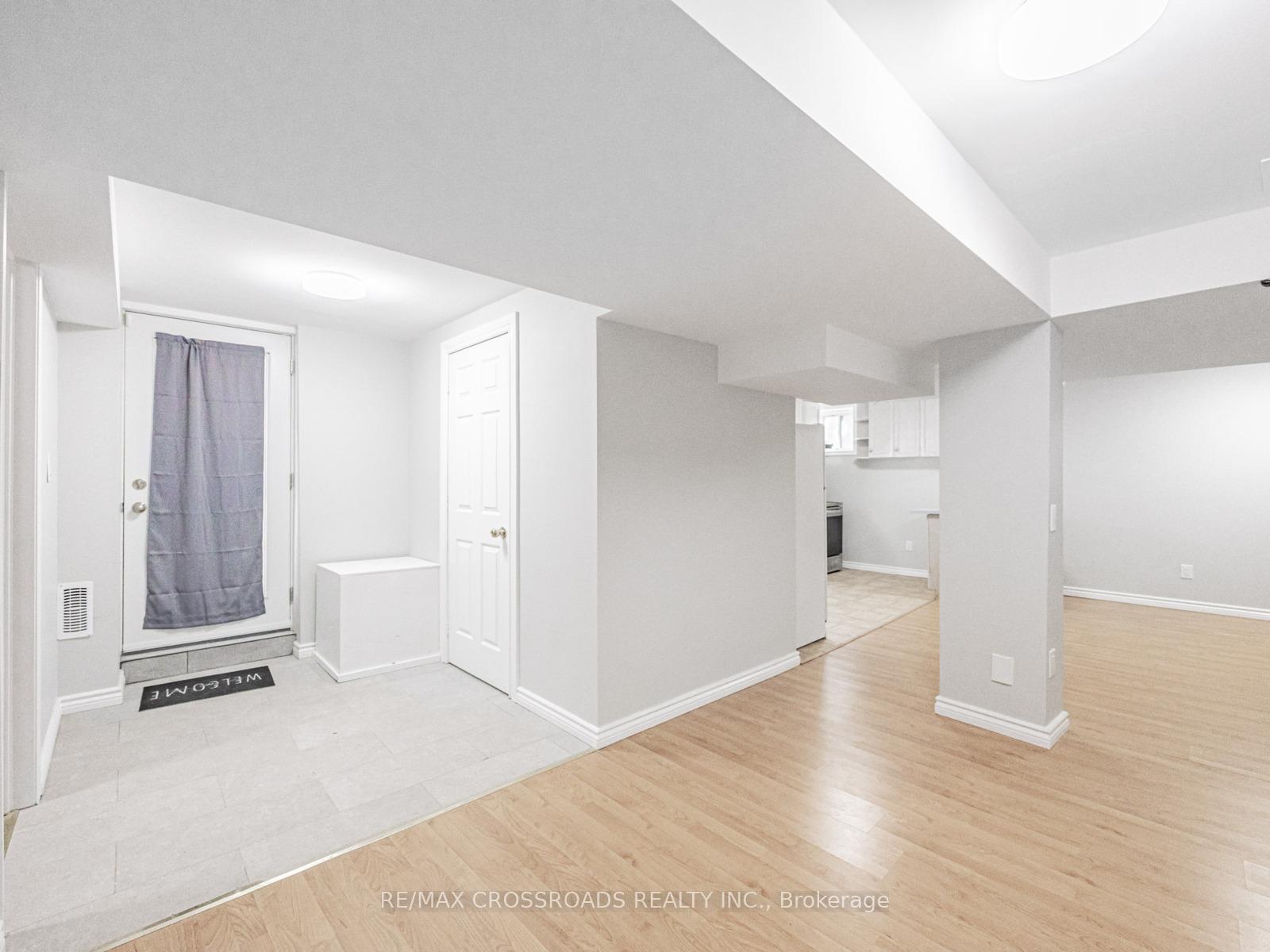 Photo 8 of 20 Wood Thrush Avenue, Markham, Legacy — HOMEH