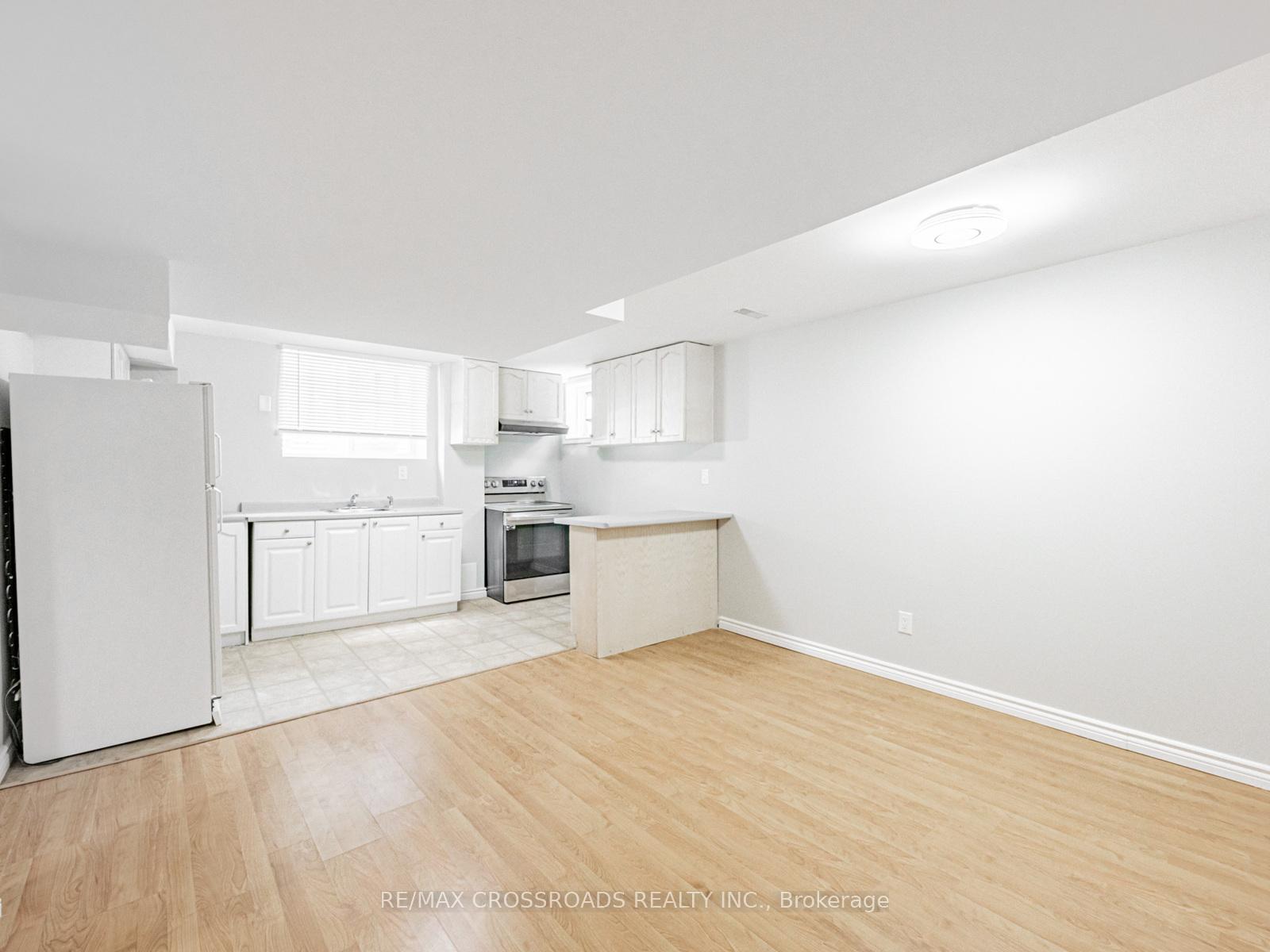 Photo 9 of 20 Wood Thrush Avenue, Markham, Legacy — HOMEH