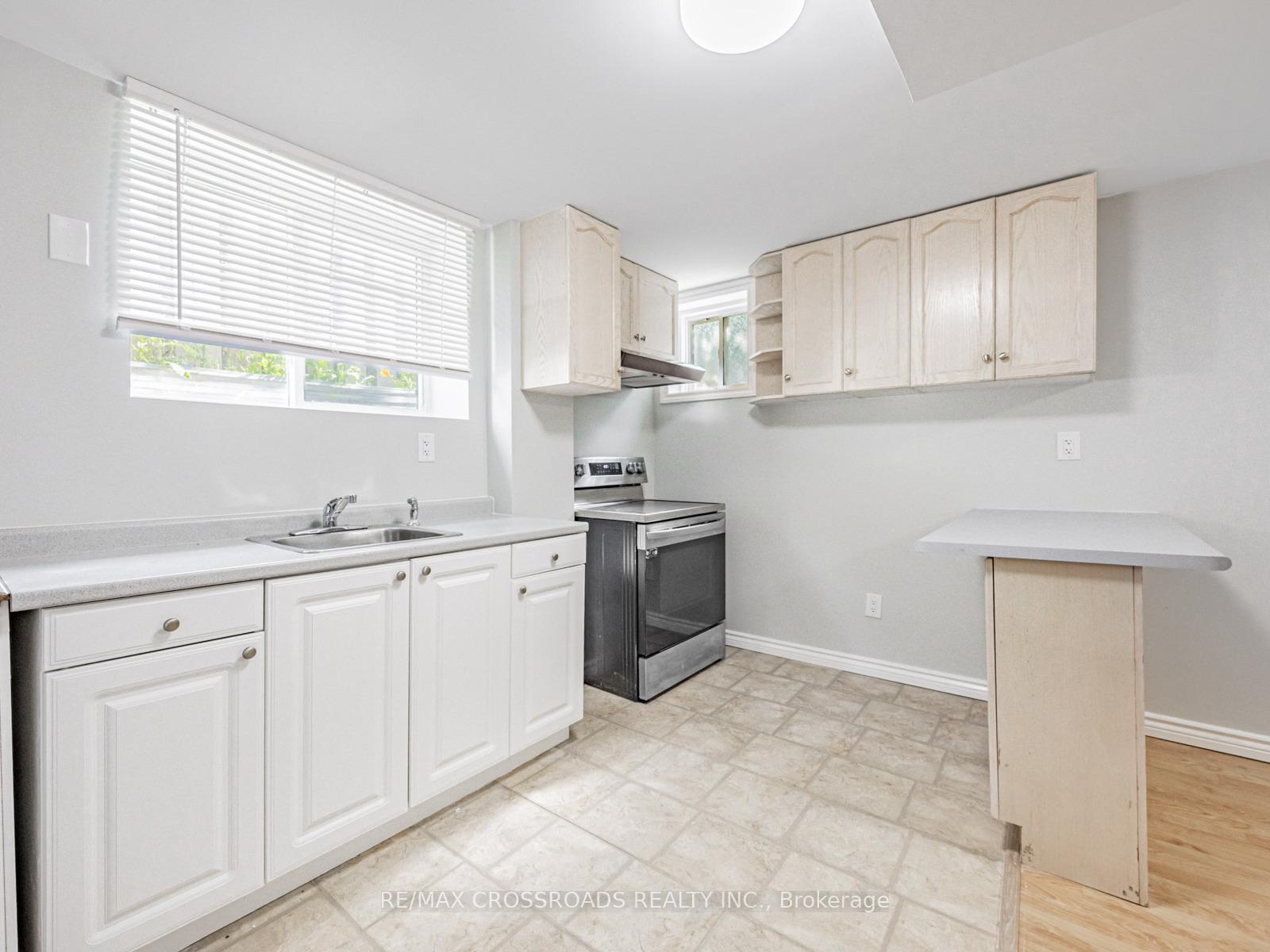 Photo 15 of 20 Wood Thrush Avenue, Markham, Legacy — HOMEH