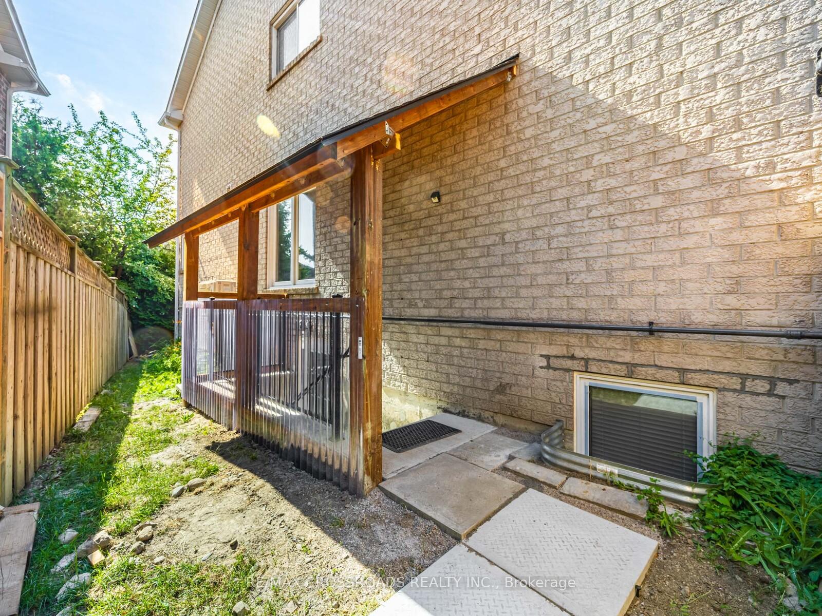 Photo 22 of 20 Wood Thrush Avenue, Markham, Legacy — HOMEH