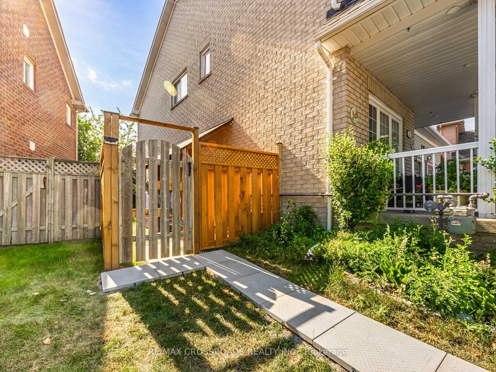Photo 23 of 20 Wood Thrush Avenue, Markham, Legacy — HOMEH