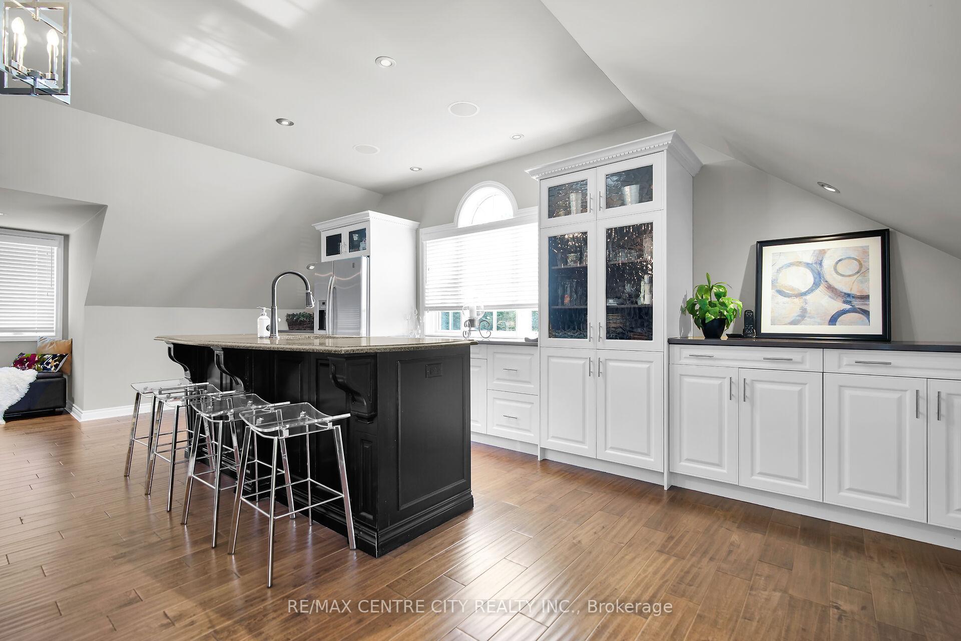Photo 22 of 11 Woodland Drive, Middlesex Centre, Kilworth — HOMEH