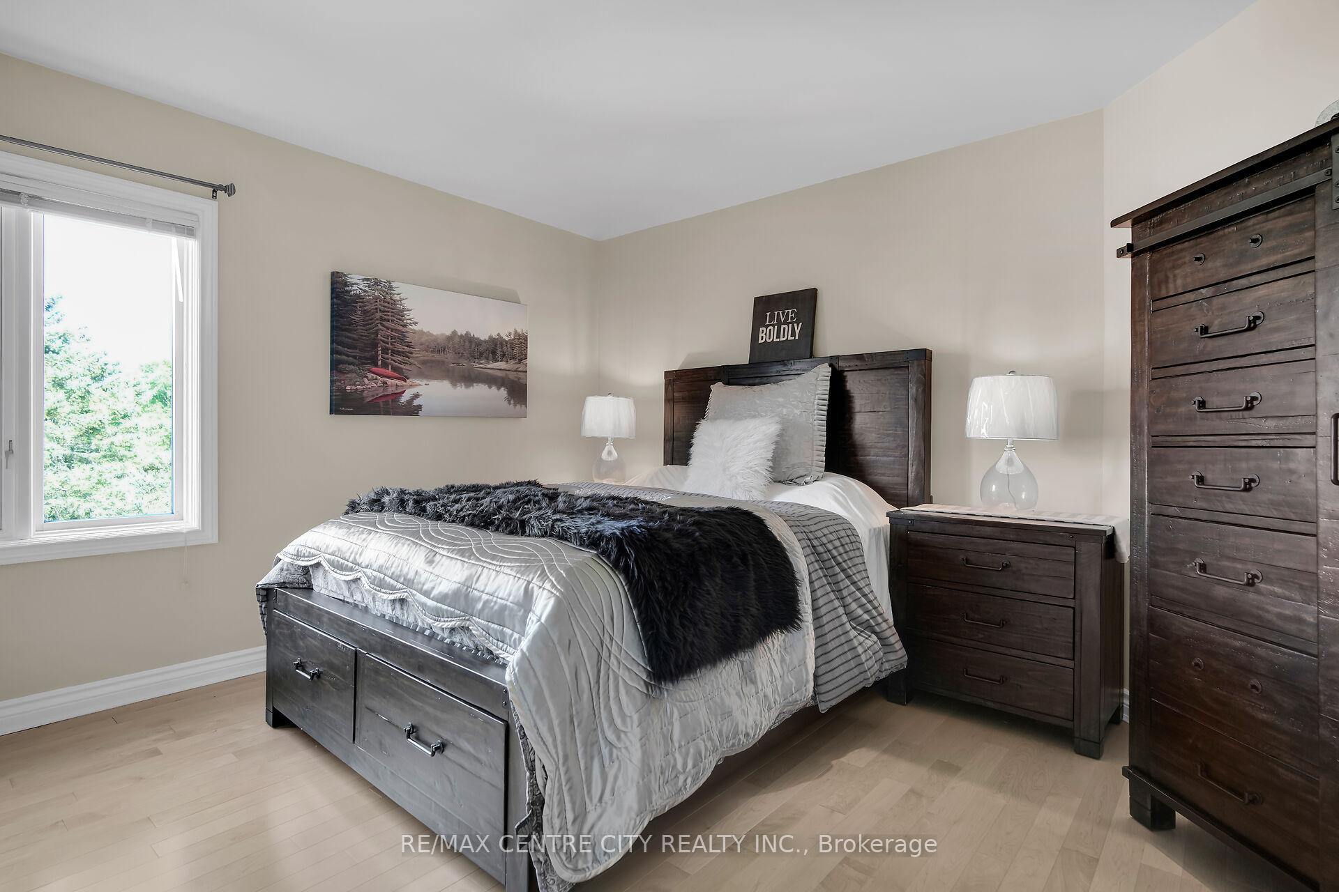 Photo 28 of 11 Woodland Drive, Middlesex Centre, Kilworth — HOMEH