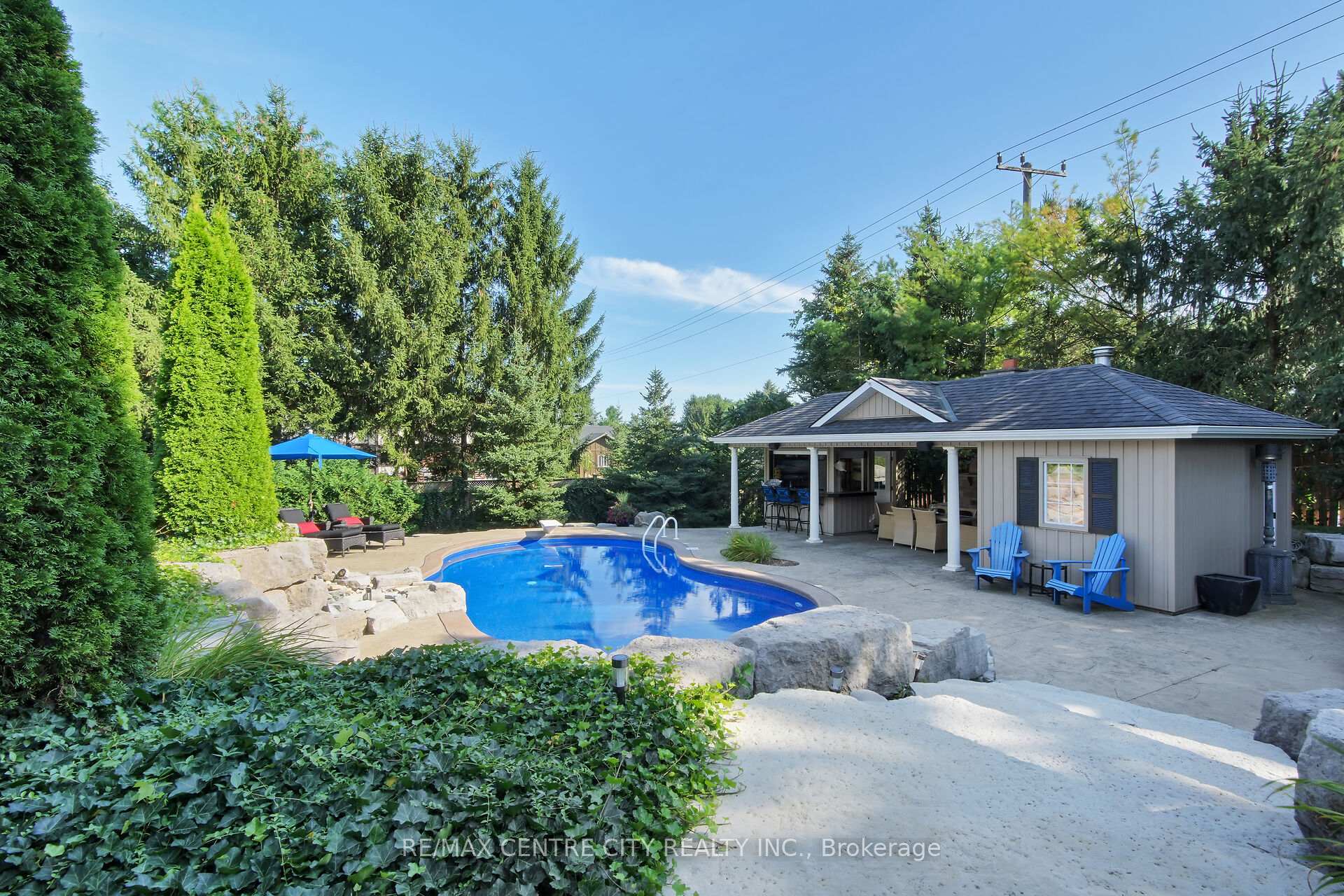 Photo 32 of 11 Woodland Drive, Middlesex Centre, Kilworth — HOMEH