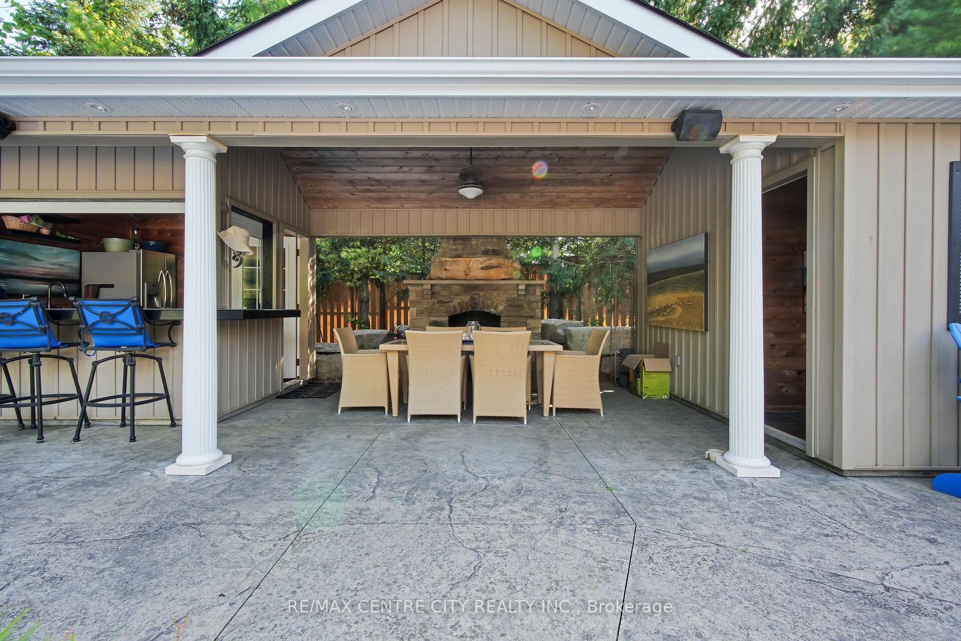 Photo 33 of 11 Woodland Drive, Middlesex Centre, Kilworth — HOMEH