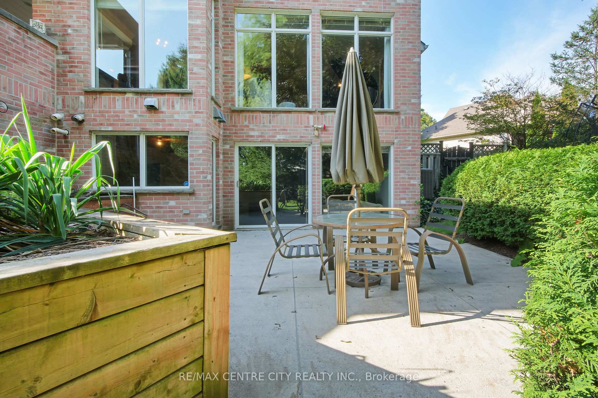 Photo 38 of 11 Woodland Drive, Middlesex Centre, Kilworth — HOMEH