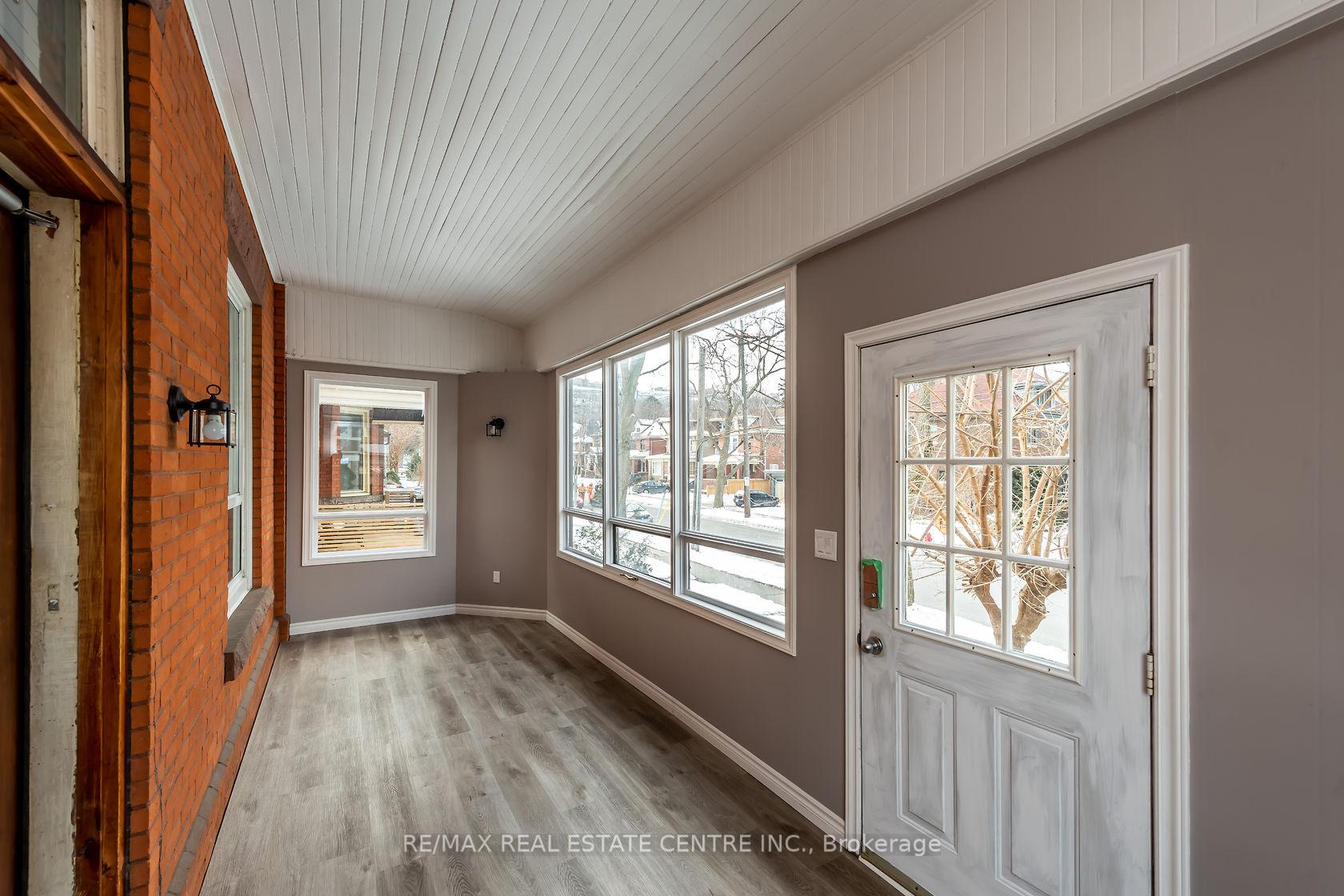 Photo 3 of Unit 1, 191 Sherman Avenue S, Hamilton, St. Clair — HOMEH