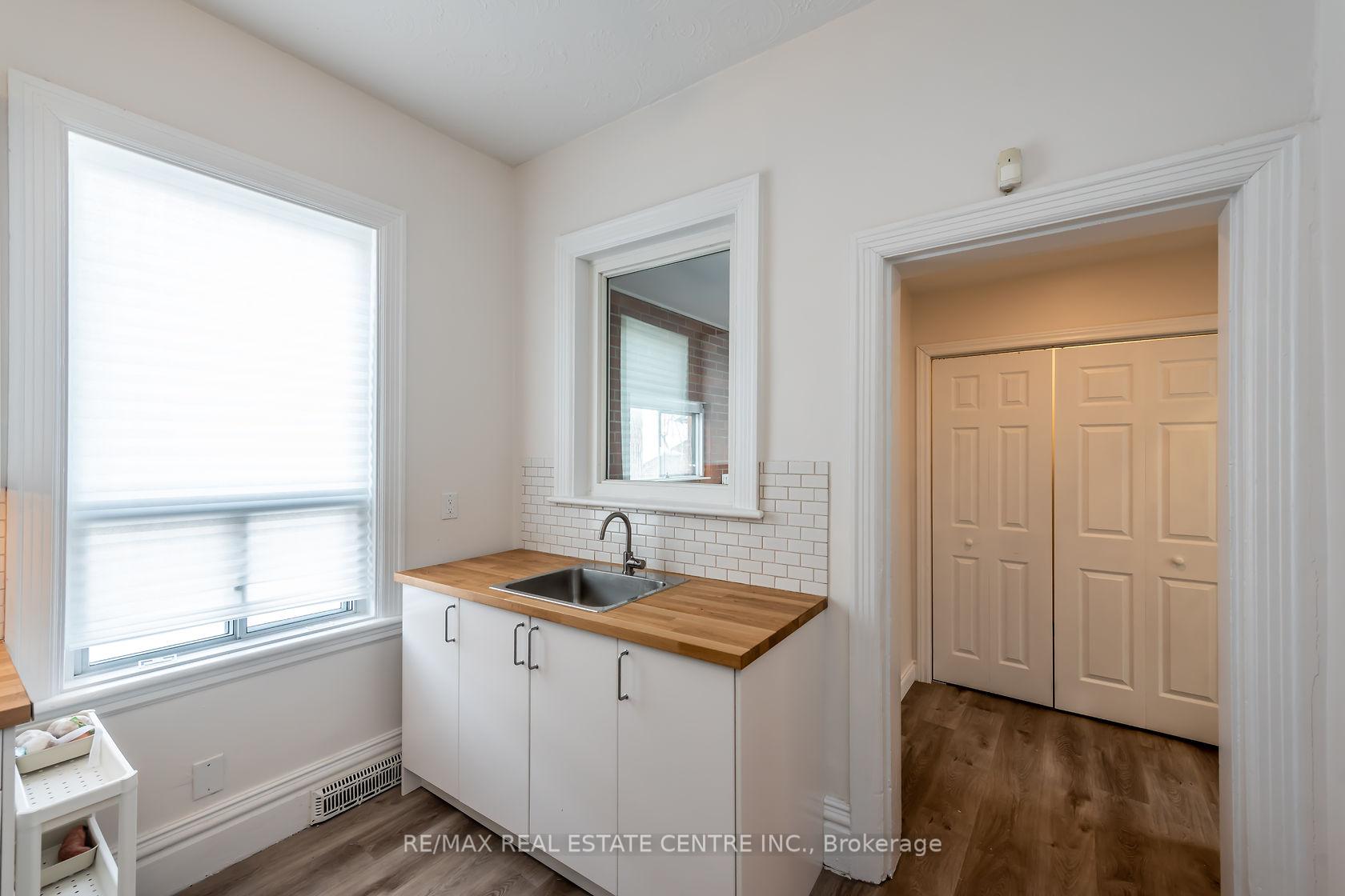 Photo 19 of Unit 1, 191 Sherman Avenue S, Hamilton, St. Clair — HOMEH