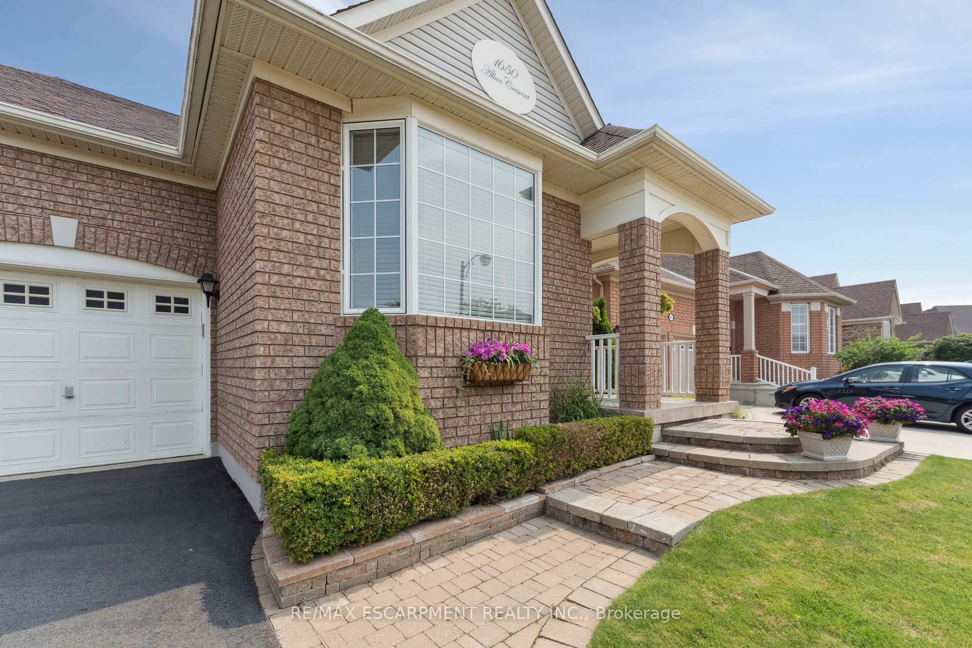 Photo 5 of 1650 Allan Crescent, Milton, Beaty — HOMEH