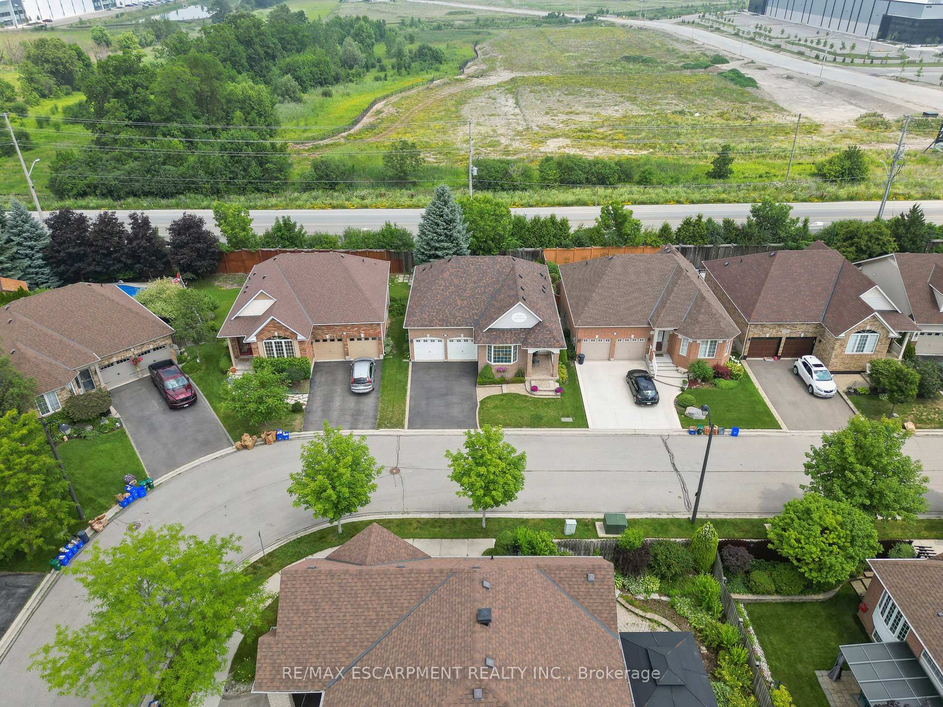 Photo 39 of 1650 Allan Crescent, Milton, Beaty — HOMEH