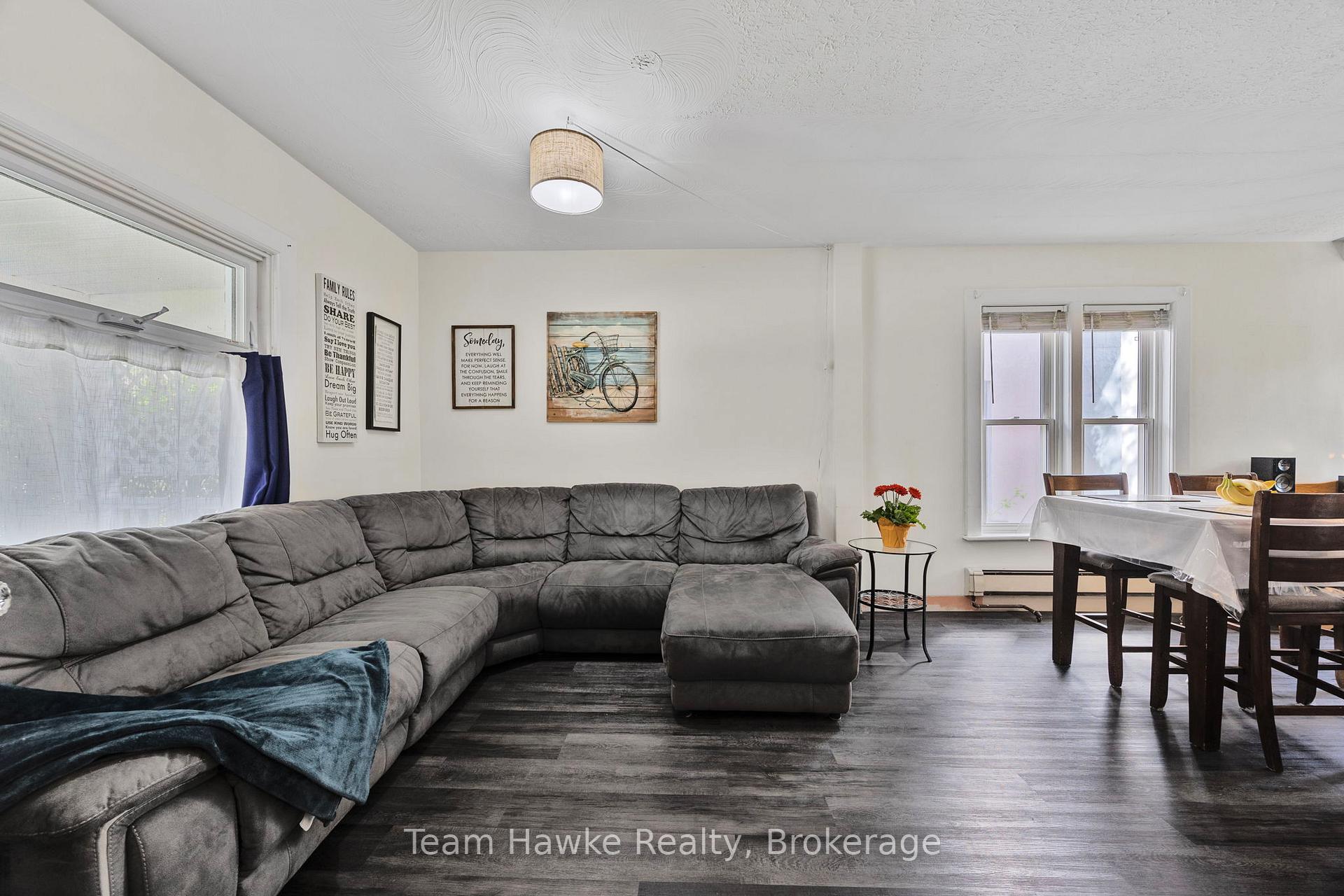 Photo 6 of 389 Mildred Street, Midland — HOMEH
