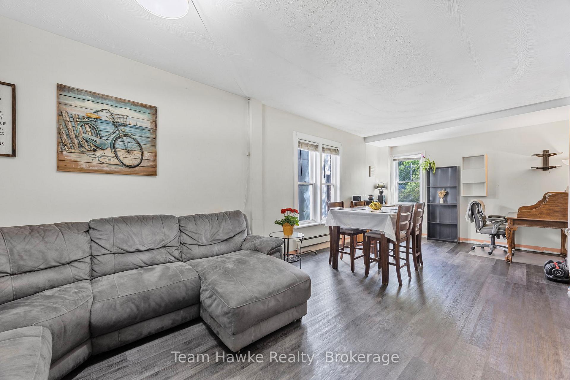 Photo 11 of 389 Mildred Street, Midland — HOMEH
