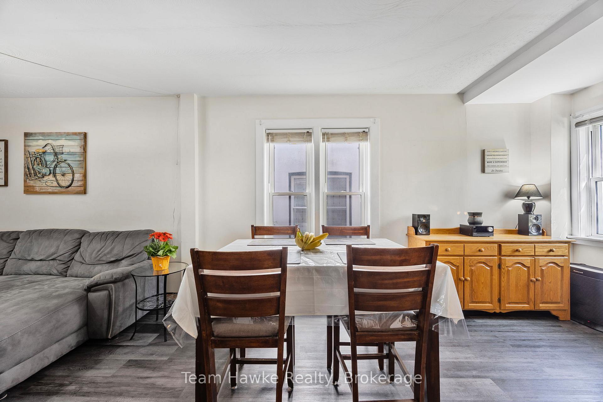Photo 13 of 389 Mildred Street, Midland — HOMEH
