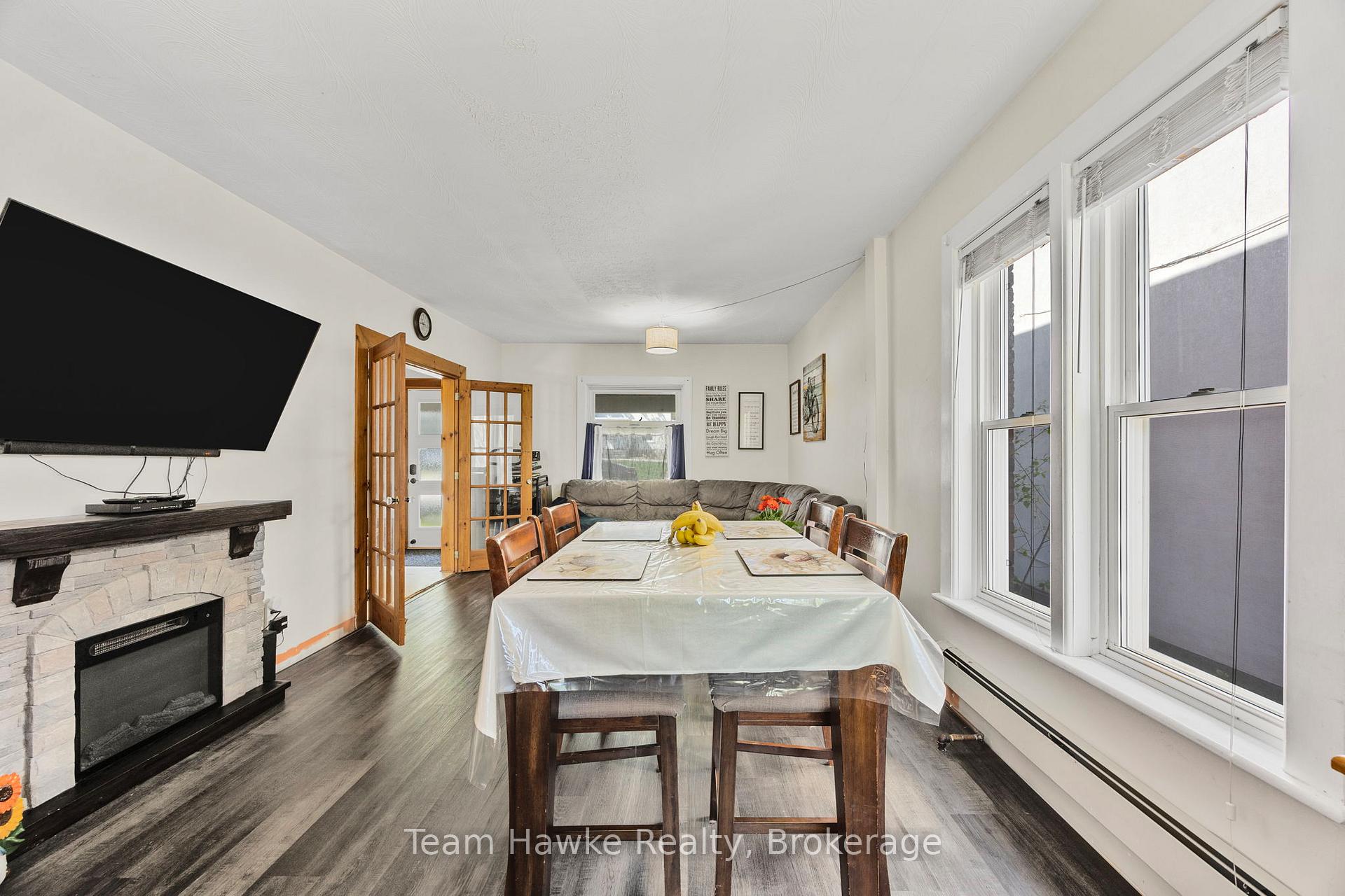 Photo 15 of 389 Mildred Street, Midland — HOMEH
