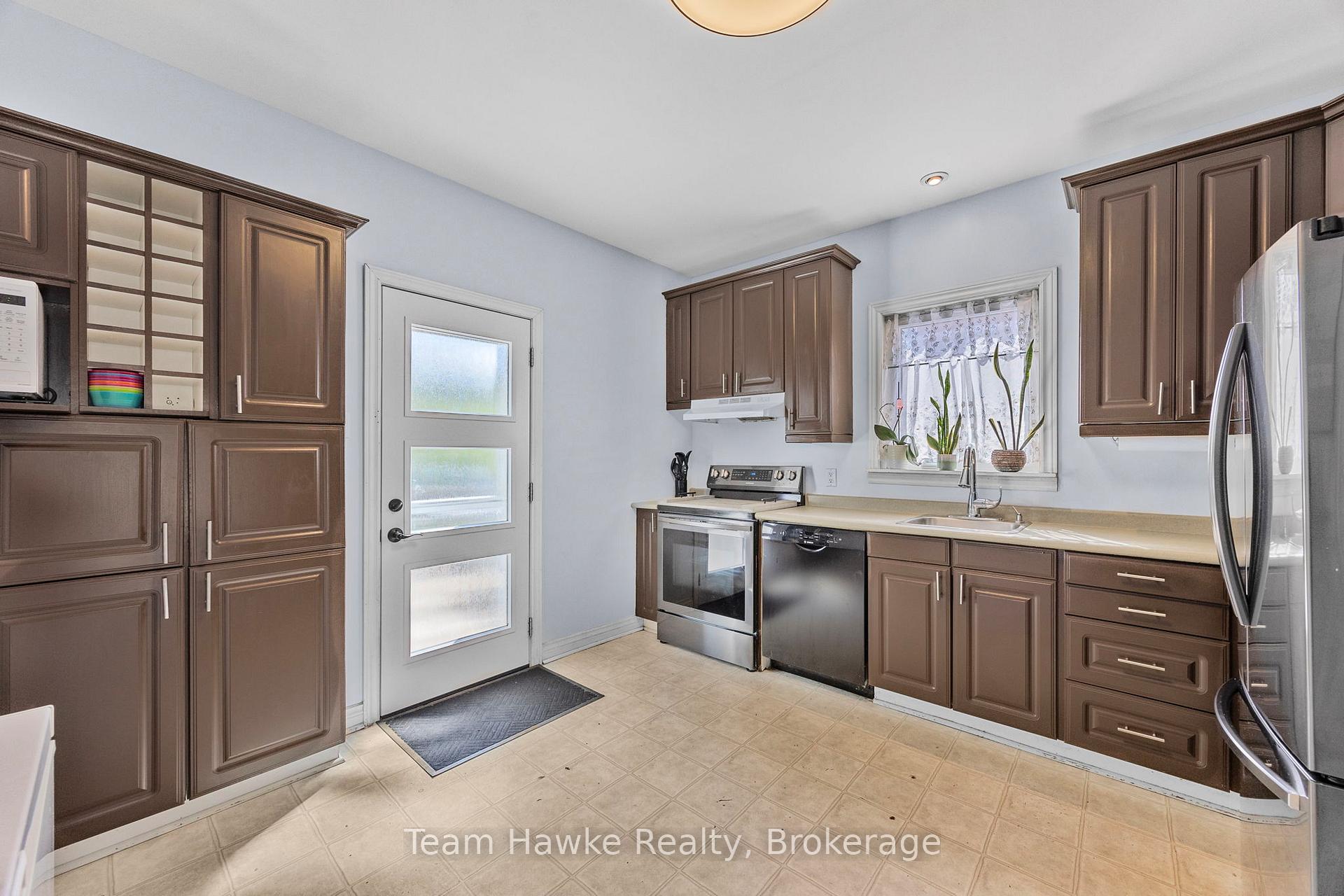 Photo 19 of 389 Mildred Street, Midland — HOMEH