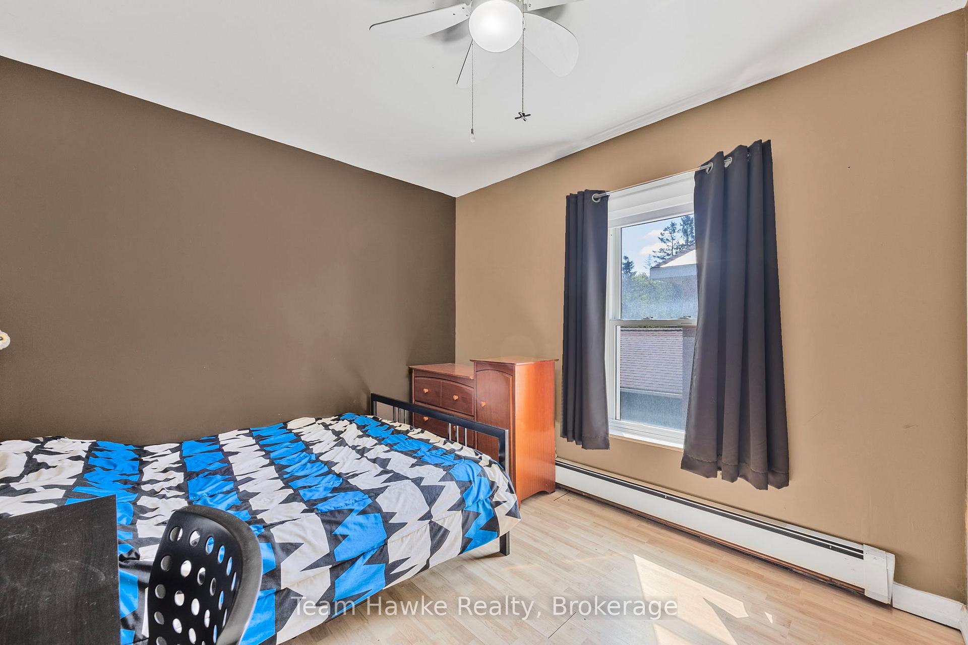 Photo 31 of 389 Mildred Street, Midland — HOMEH