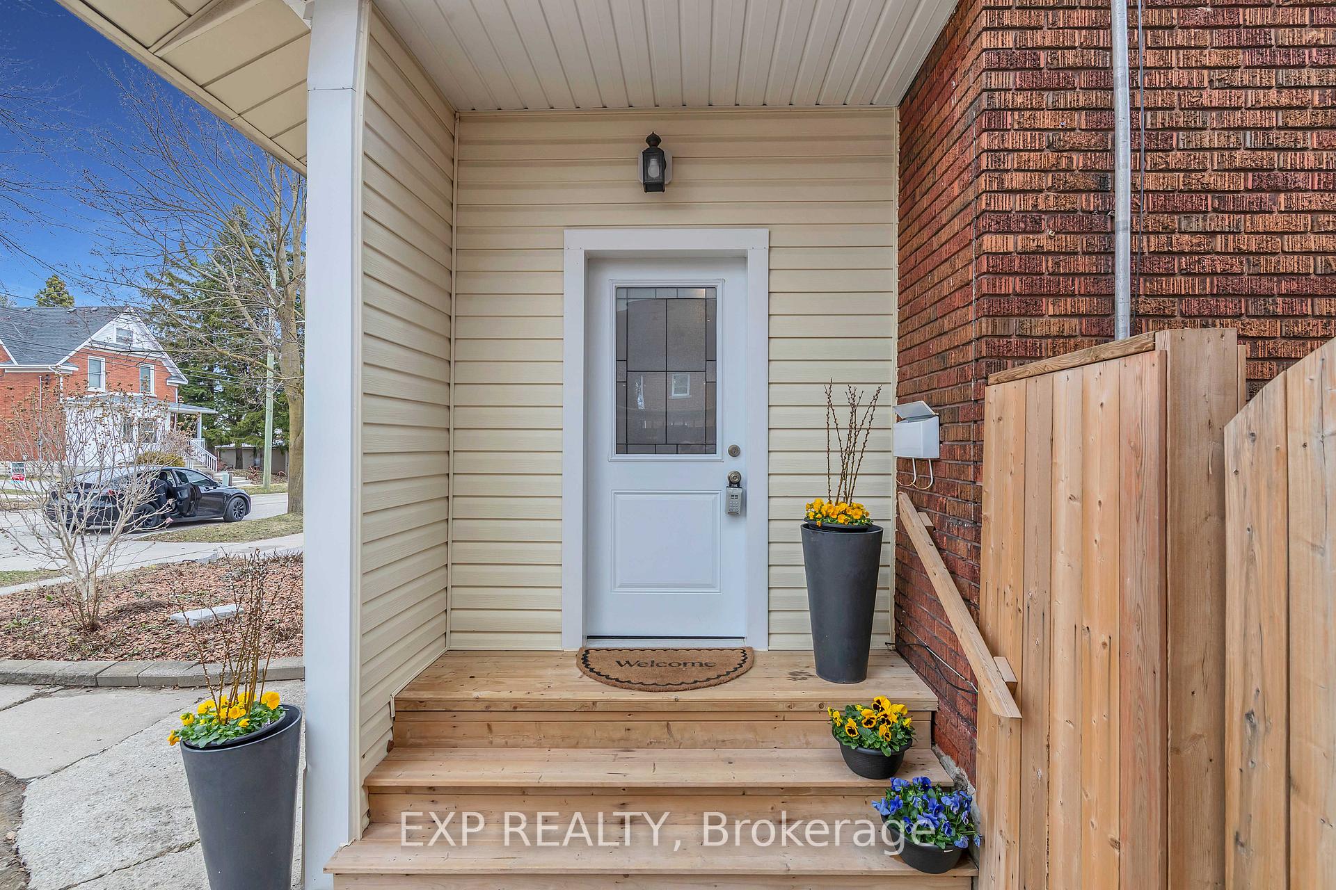 Photo 5 of 83 Krug Street, Kitchener — HOMEH