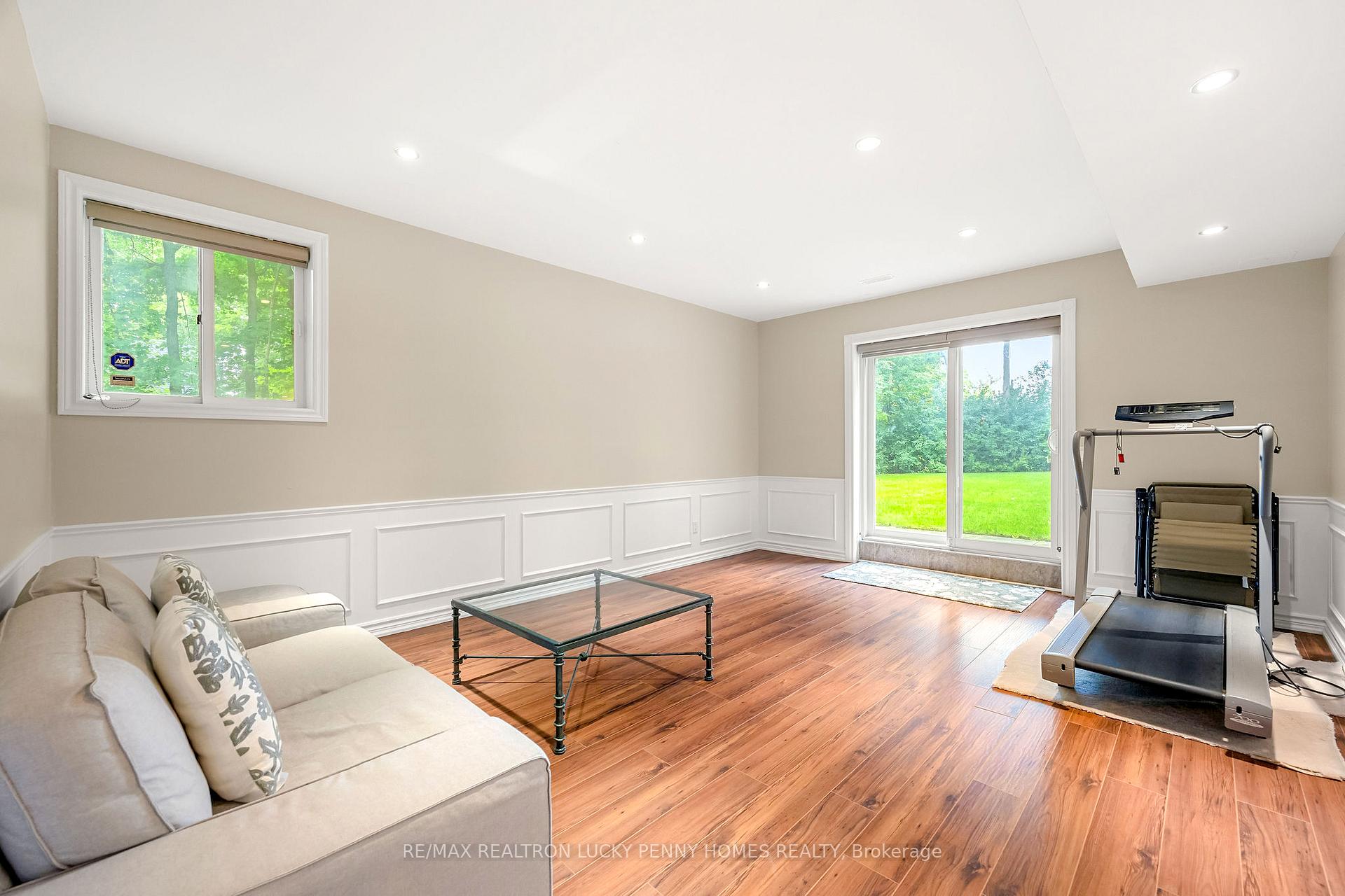 Photo 17 of 10 Walnut Glen Place, Markham, Devil's Elbow — HOMEH