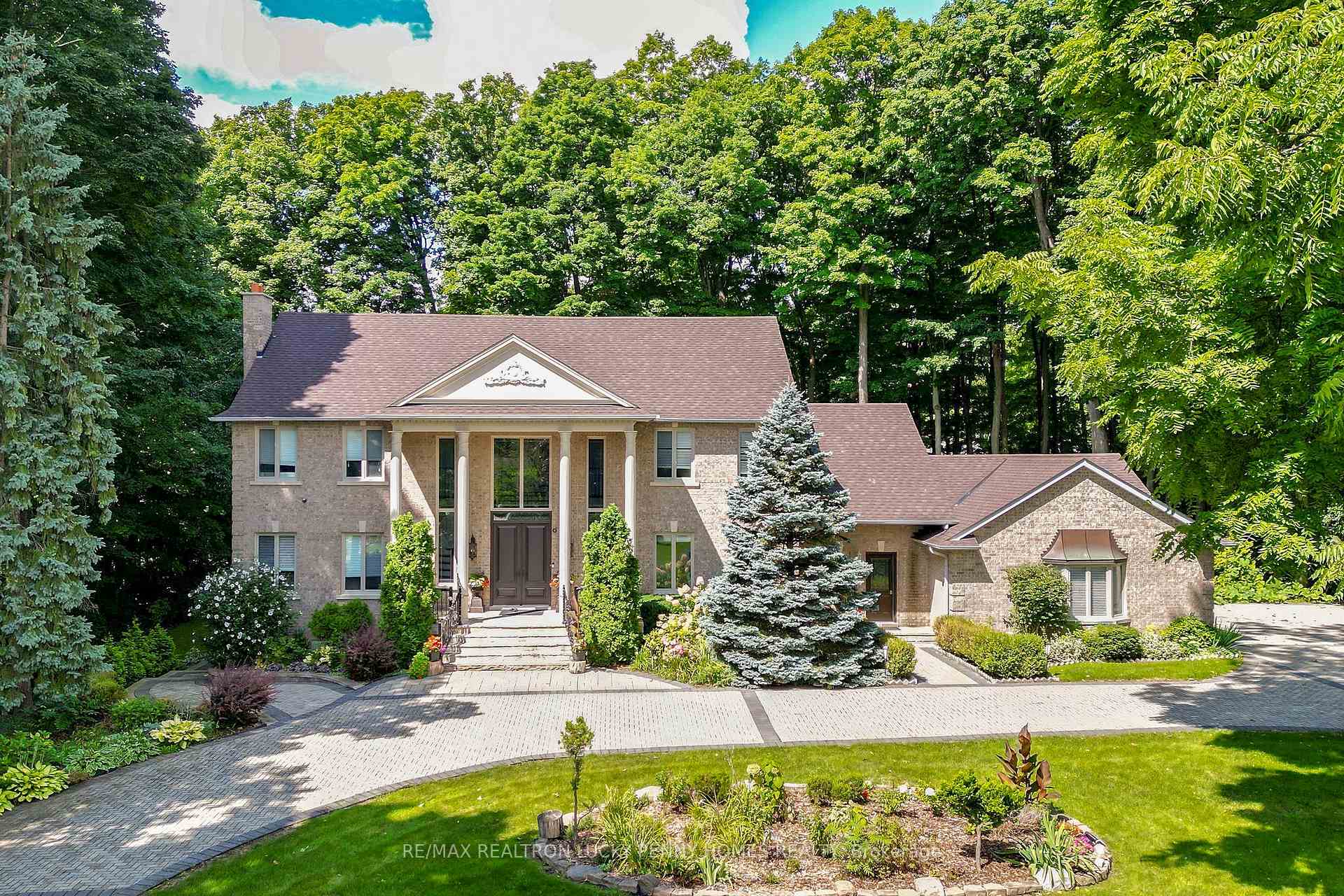 Photo 21 of 10 Walnut Glen Place, Markham, Devil's Elbow — HOMEH