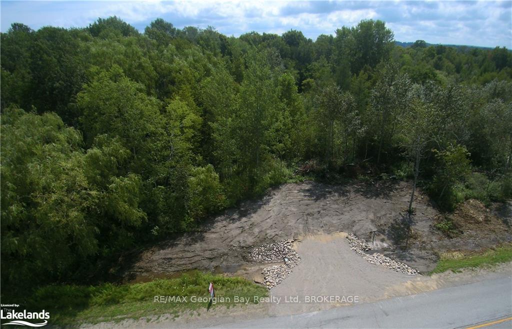 Photo 3 of 711 Midland Point Road, Midland — HOMEH