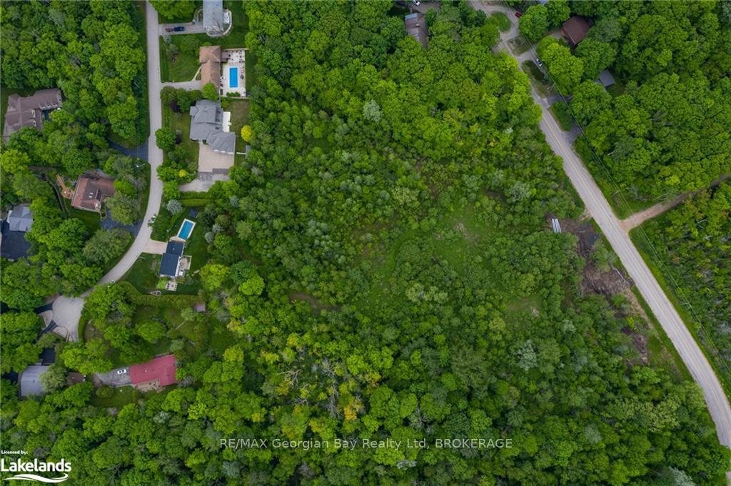 Photo 5 of 711 Midland Point Road, Midland — HOMEH