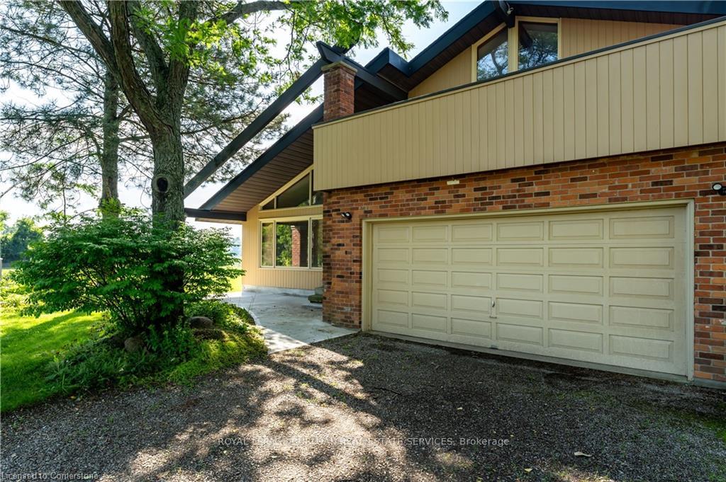 Photo 3 of 1710 Concession 2 Road W, Hamilton, Rural Flamborough — HOMEH