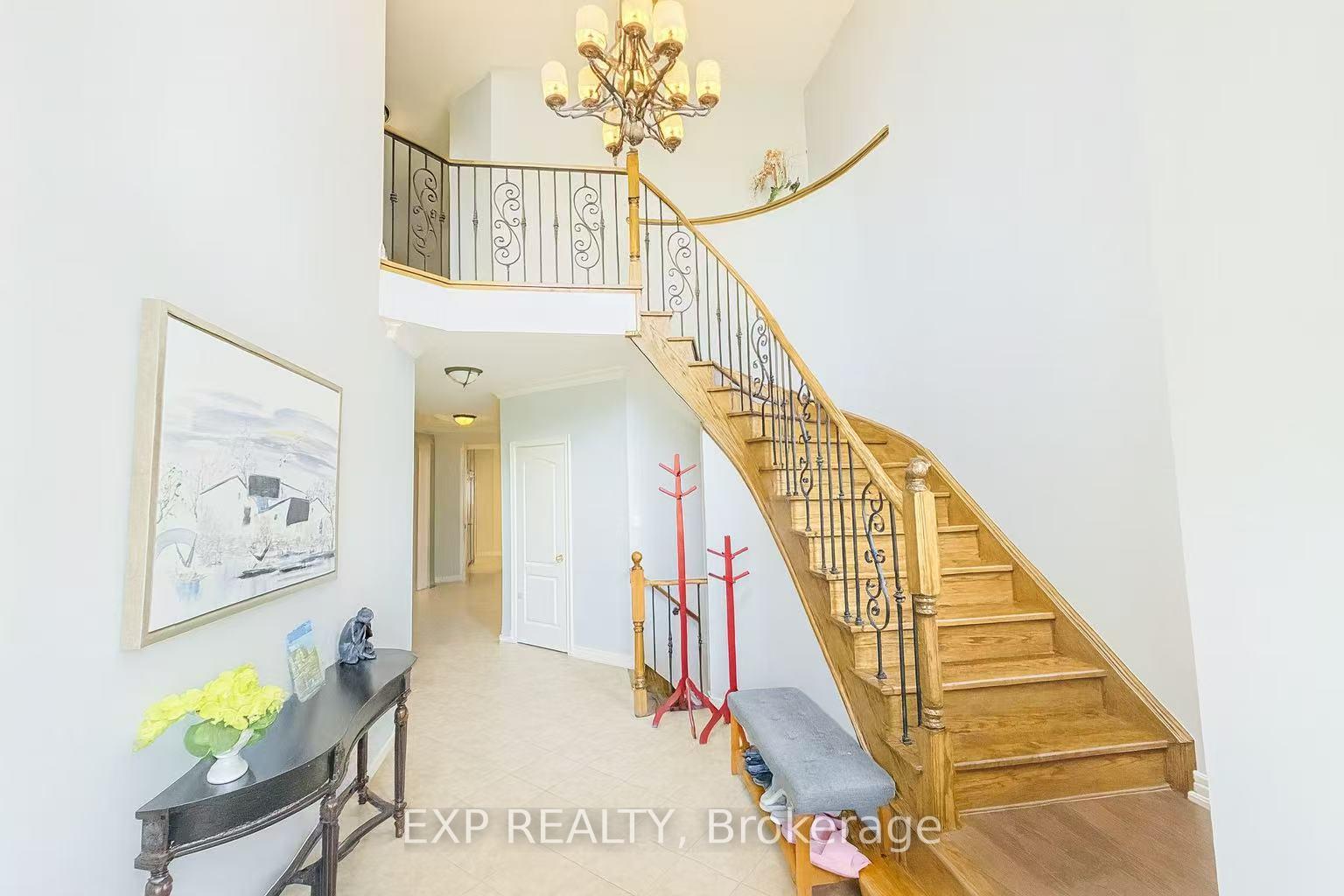 Photo 5 of 278 The Bridle Walk, Markham, Berczy — HOMEH