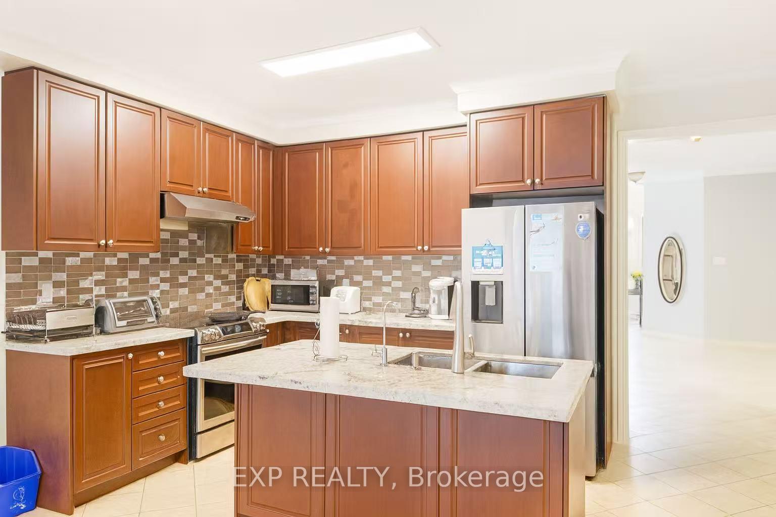 Photo 6 of 278 The Bridle Walk, Markham, Berczy — HOMEH