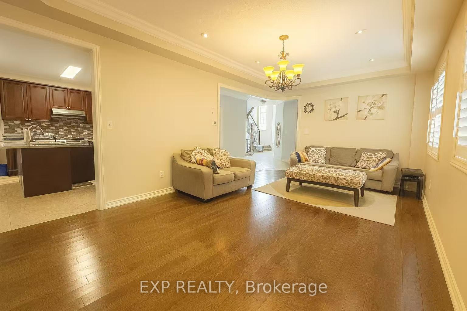 Photo 8 of 278 The Bridle Walk, Markham, Berczy — HOMEH