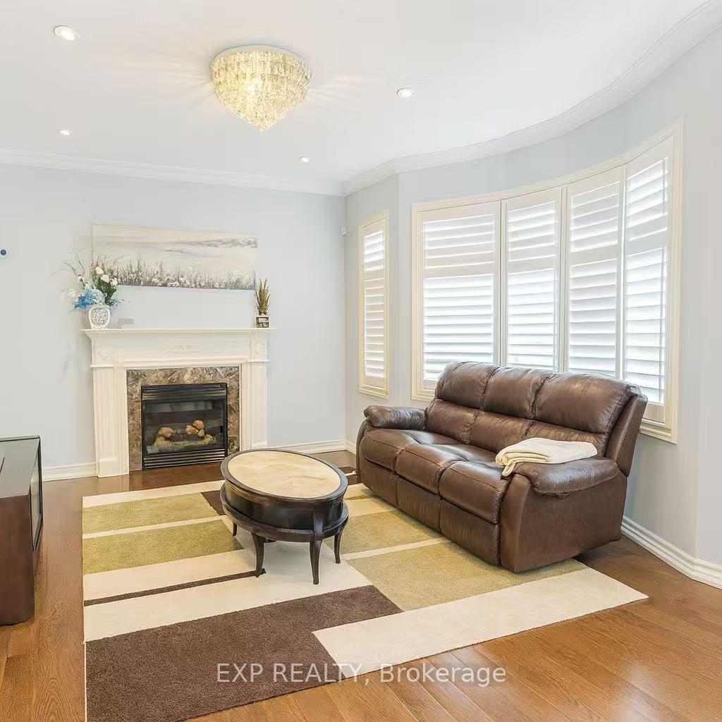 Photo 10 of 278 The Bridle Walk, Markham, Berczy — HOMEH