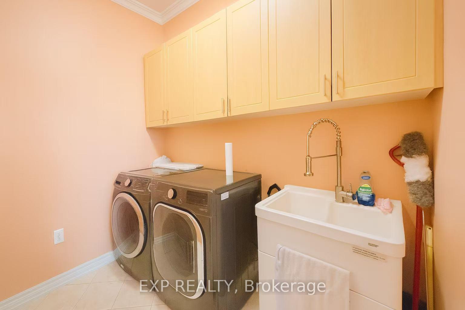 Photo 21 of 278 The Bridle Walk, Markham, Berczy — HOMEH
