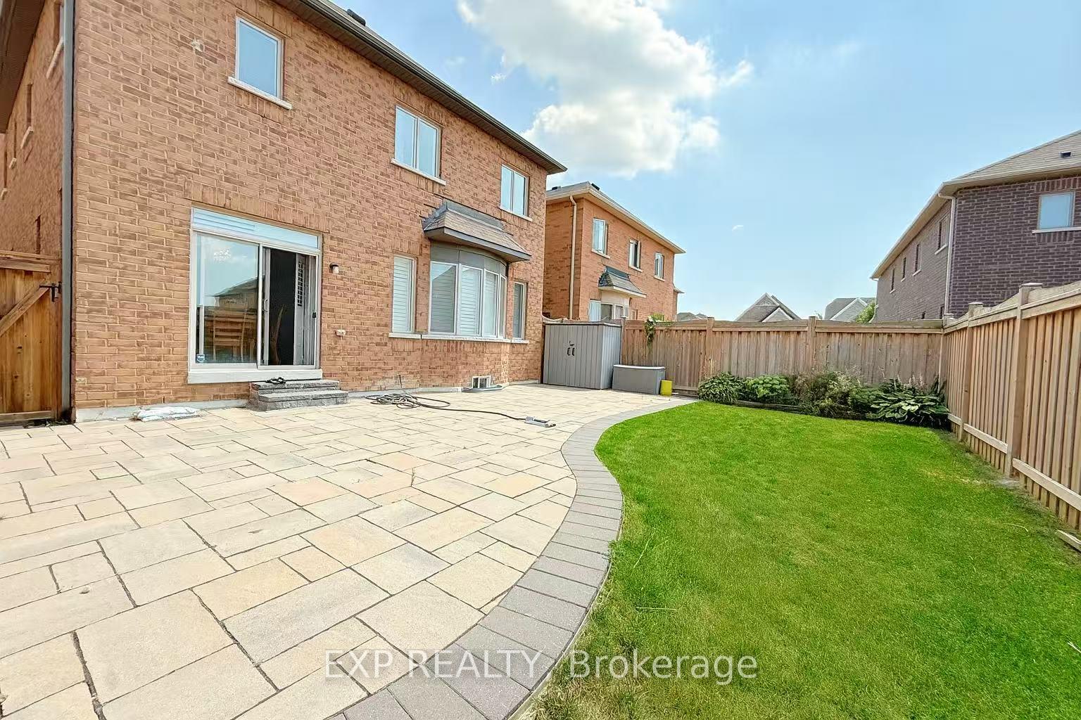 Photo 26 of 278 The Bridle Walk, Markham, Berczy — HOMEH