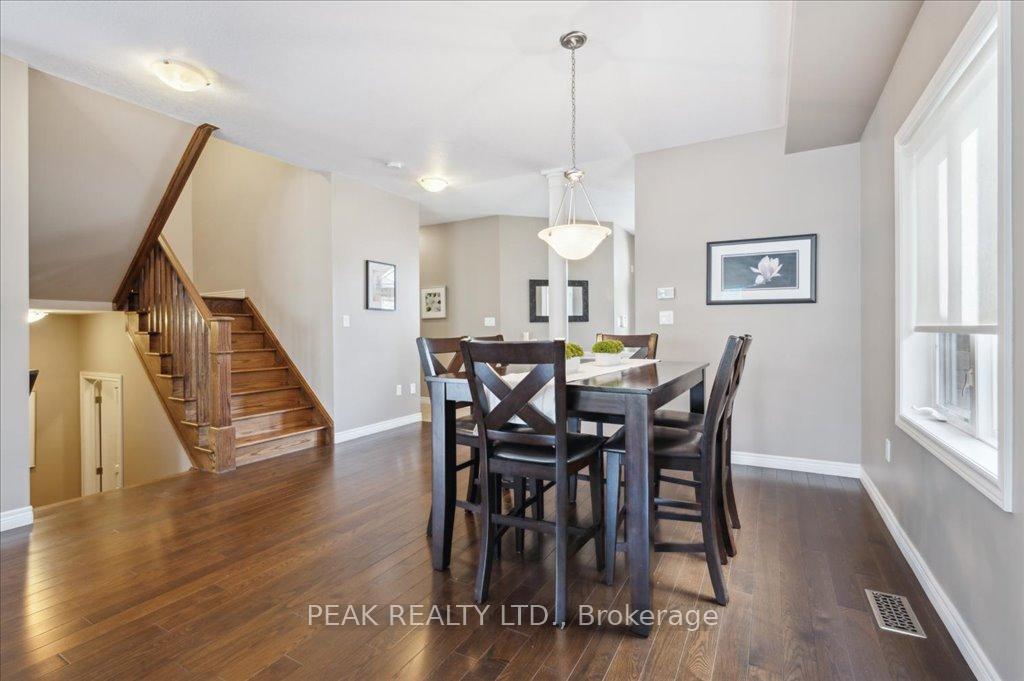 Photo 4 of 708 Robert Ferrie Drive, Kitchener — HOMEH