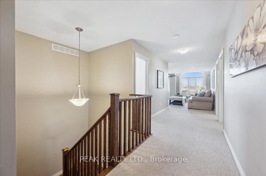 Photo 14 of 708 Robert Ferrie Drive, Kitchener — HOMEH