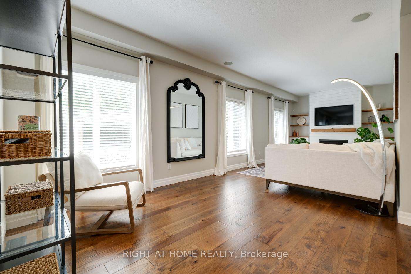 Photo 14 of 41 Watercliff Place, Hamilton, Winona Park — HOMEH