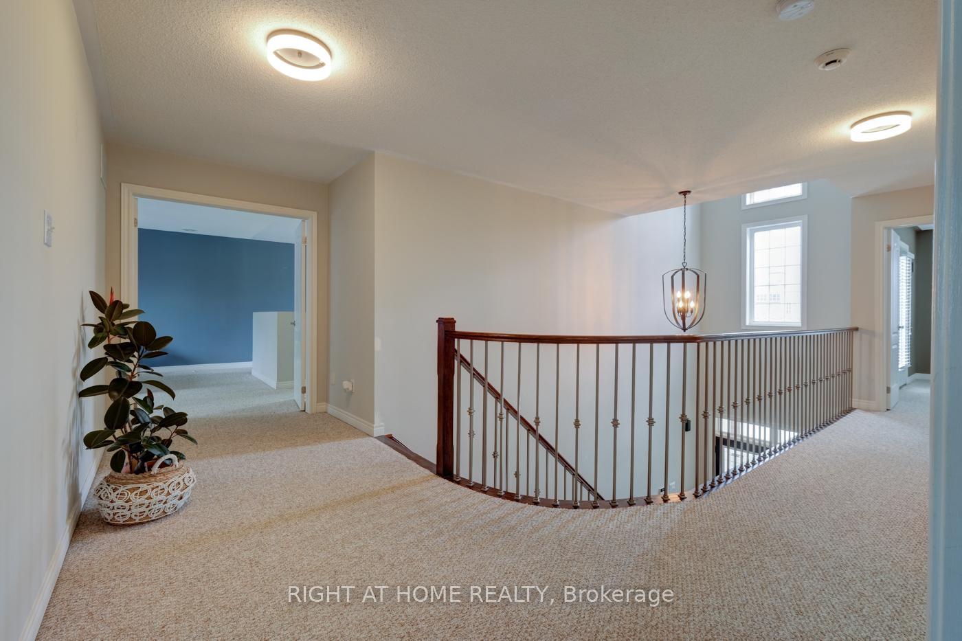 Photo 19 of 41 Watercliff Place, Hamilton, Winona Park — HOMEH