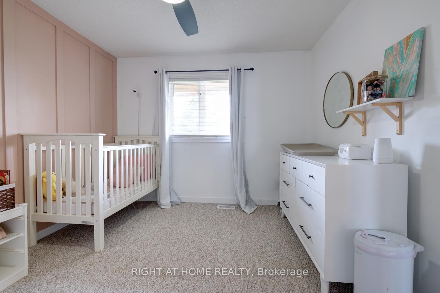 Photo 23 of 41 Watercliff Place, Hamilton, Winona Park — HOMEH