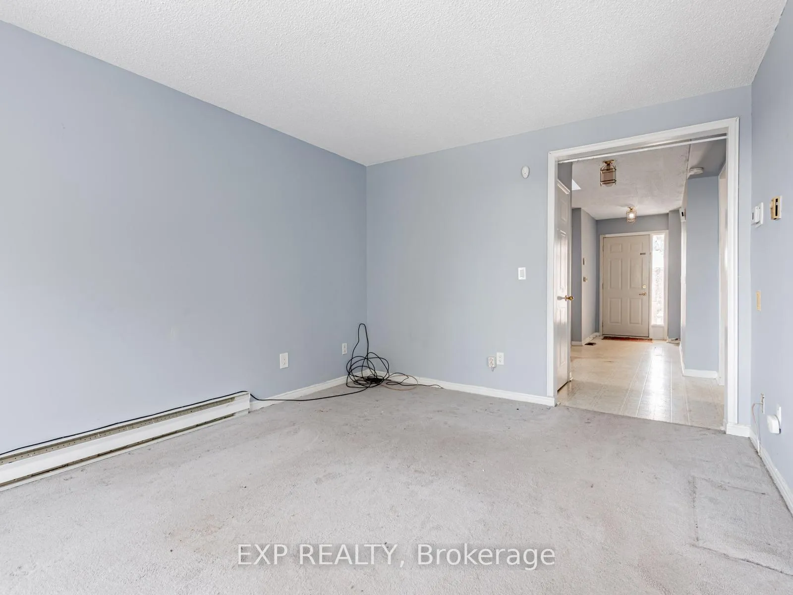 Photo 9 of 90 Hart Boulevard, Clarington, Newcastle — HOMEH