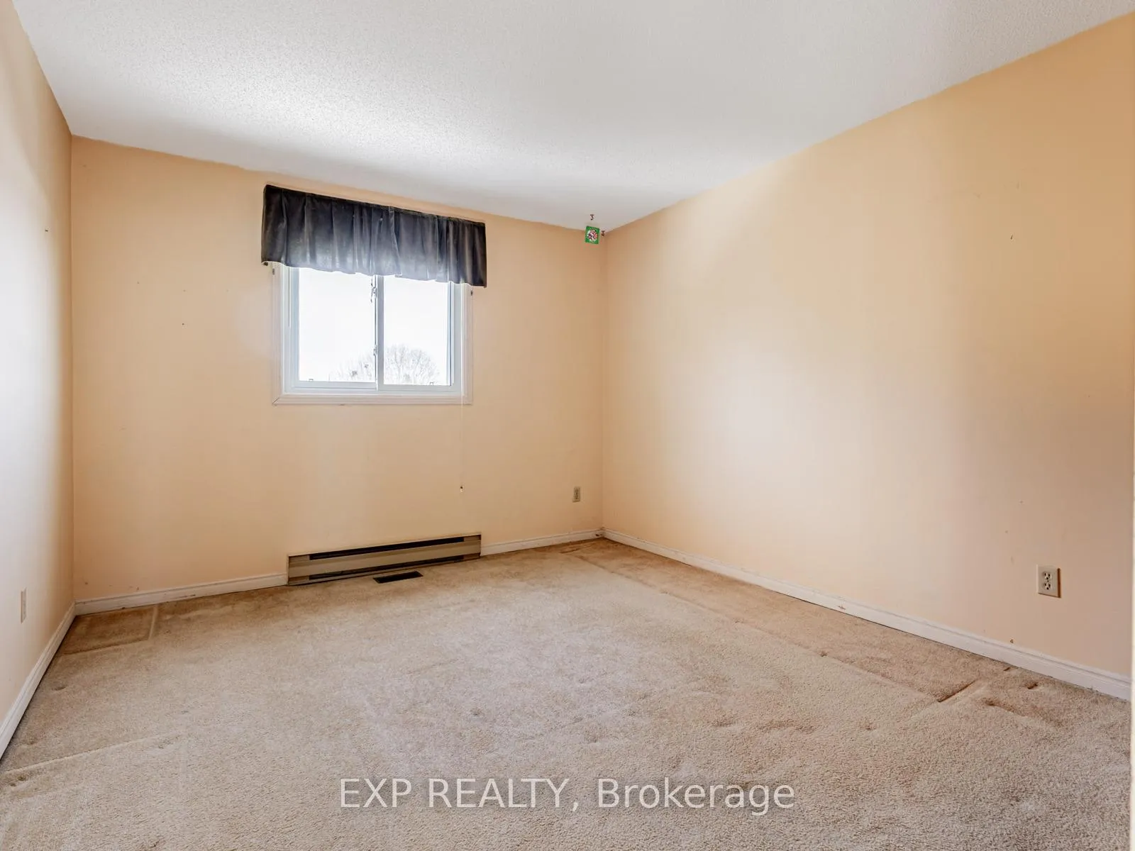Photo 17 of 90 Hart Boulevard, Clarington, Newcastle — HOMEH