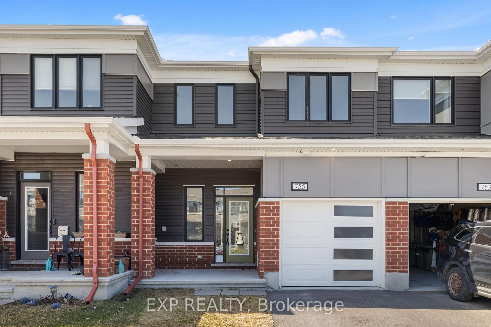 Photo 2 of 755 Brittanic Road, Ottawa, Kanata - Emerald Meadows/Trailwest — HOMEH