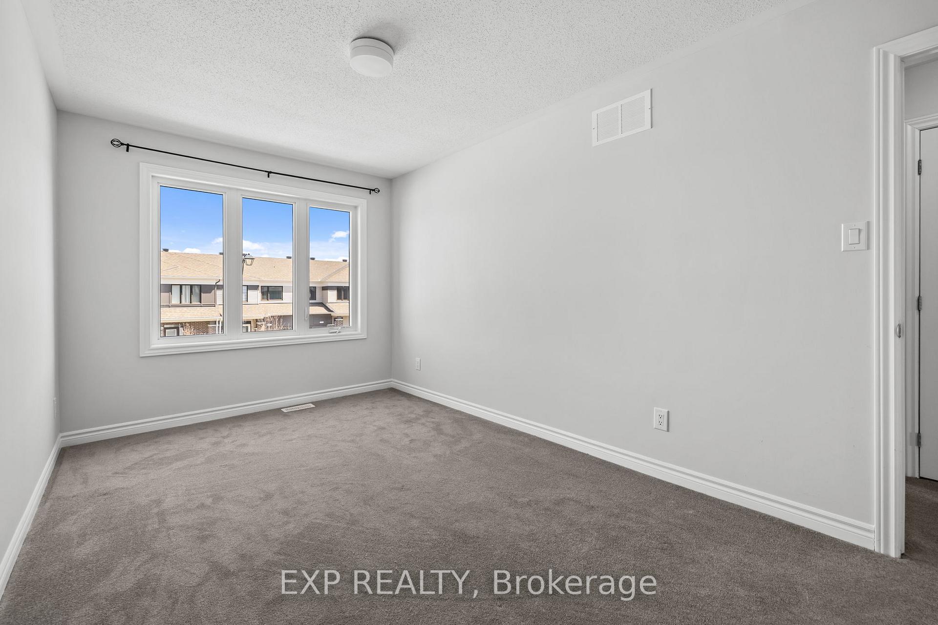 Photo 16 of 755 Brittanic Road, Ottawa, Kanata - Emerald Meadows/Trailwest — HOMEH