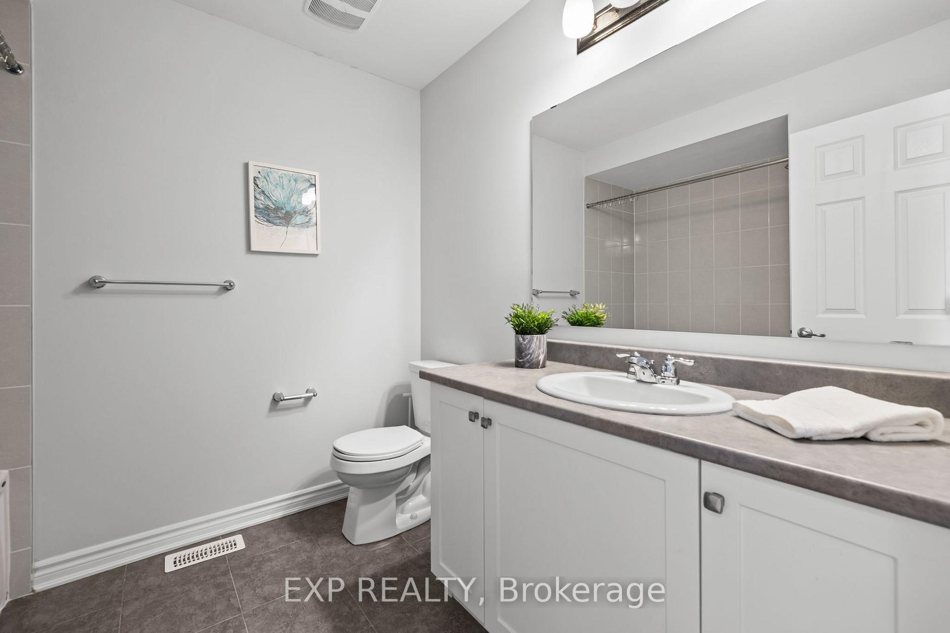 Photo 18 of 755 Brittanic Road, Ottawa, Kanata - Emerald Meadows/Trailwest — HOMEH