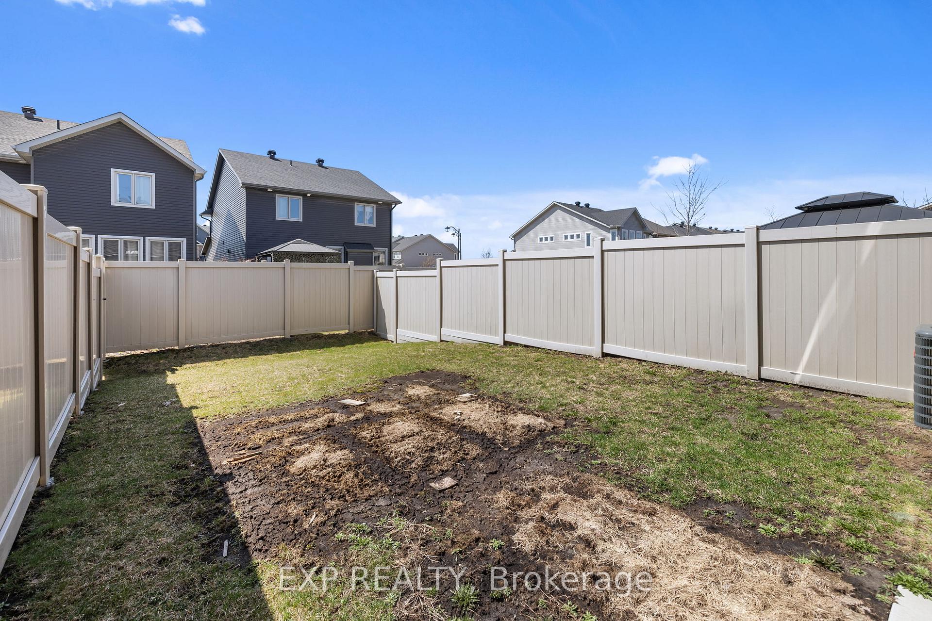 Photo 31 of 755 Brittanic Road, Ottawa, Kanata - Emerald Meadows/Trailwest — HOMEH